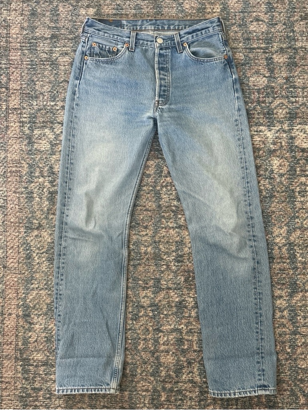 Vintage Levi's 501 Women's Light Wash High-Rise Straight Jeans - Picture 2 of 5